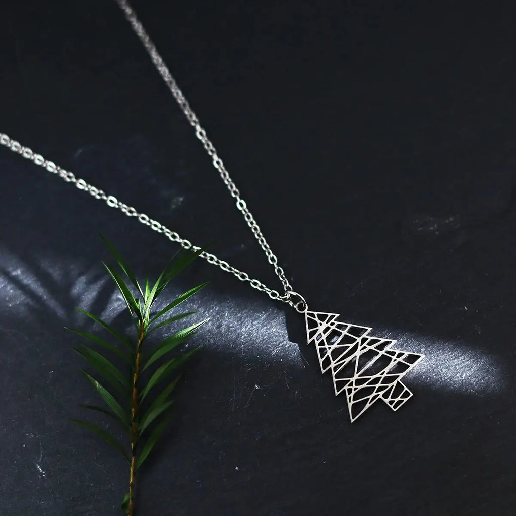 QIAMNI Collane natalizie per donne Ragazze Ciondolo albero di Natale Girocollo in acciaio inossidabile Catena per collo Gioielli di Capodanno Regalo di compleanno