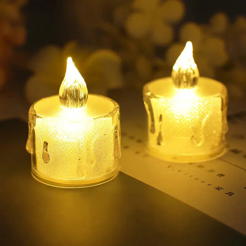 Candela a led senza fiamma per la decorazione domestica della festa di Natale Candele tealight elettroniche a forma di cuore alimentate a batteria